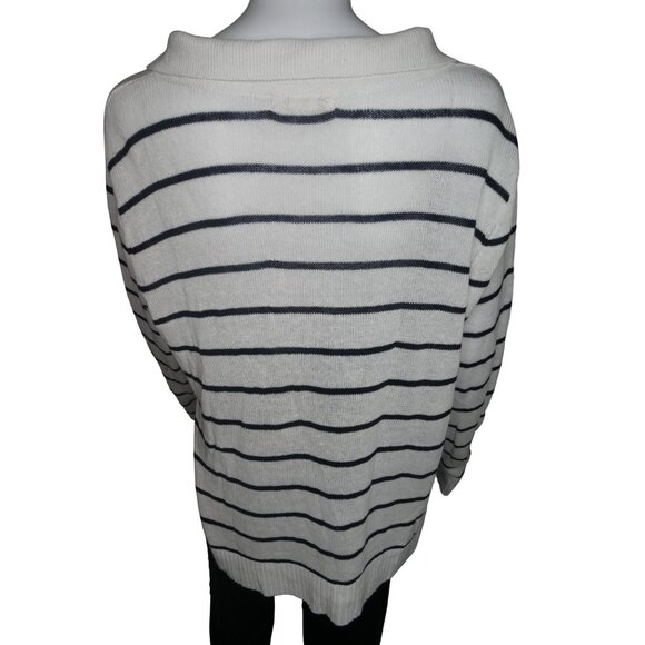 Halston Women's White/Black Striped Drop-shoulder Vneck‎ Knit Sweater - Picture 4 of 8